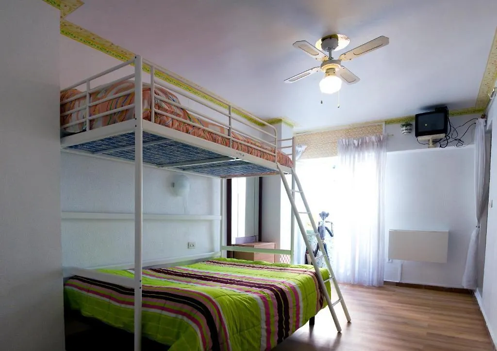 Casa de hóspedes Hostal Flamenco Camaron Málaga
